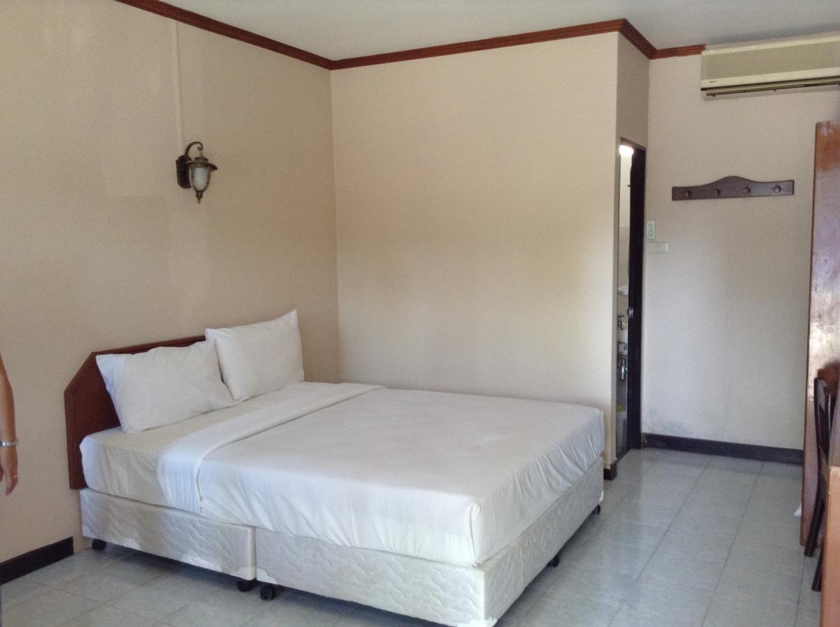 Jomtien Cozy Inn Pattaya Ngoại thất bức ảnh